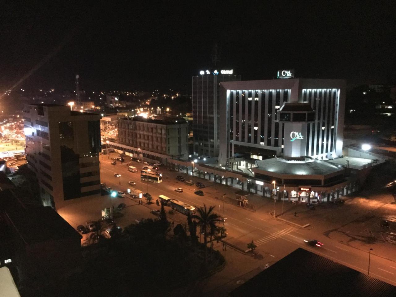 Djeug'Appart Hotel Yaoundé Exteriör bild